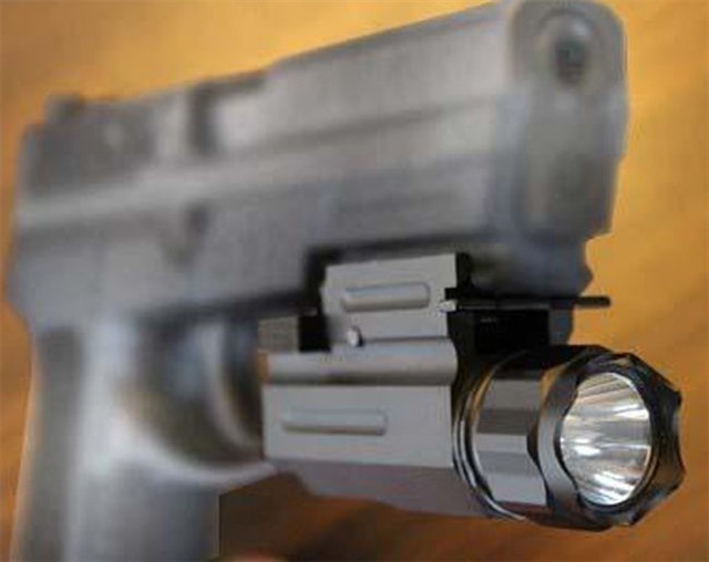 PL200S Pistol or Rifle STROBE flashlight w/ QD Mount PL200S-img-1
