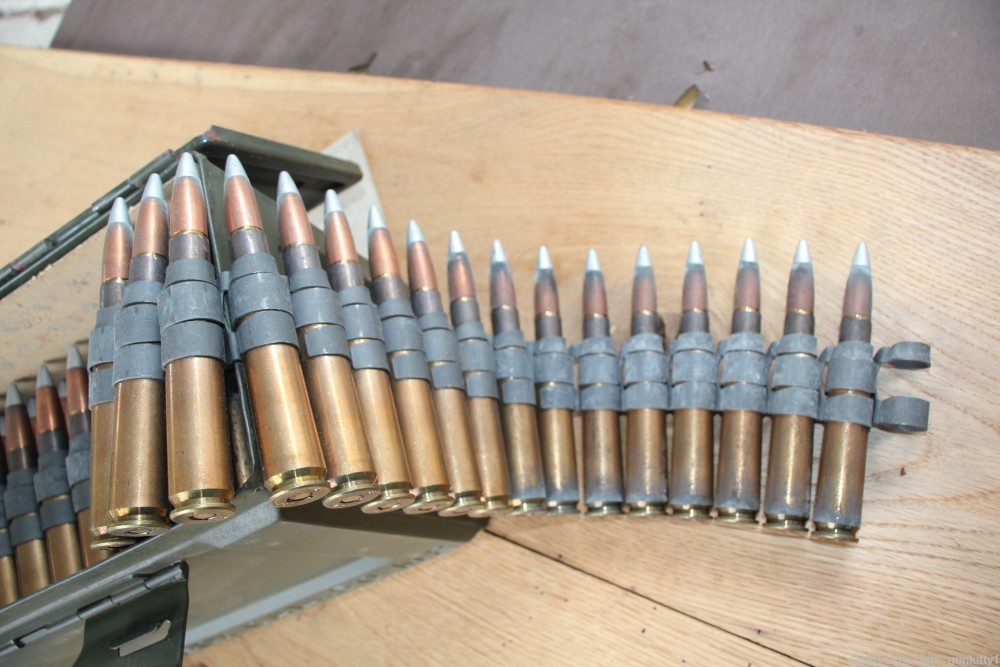 105rds WWII 1944 DM 50cal BMG M8 Silver Tip API Linked in M2 Can-img-1