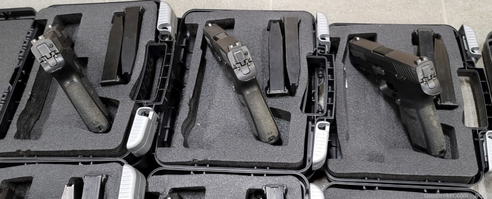 Used Sig P320 Carry 9mm Box-img-1