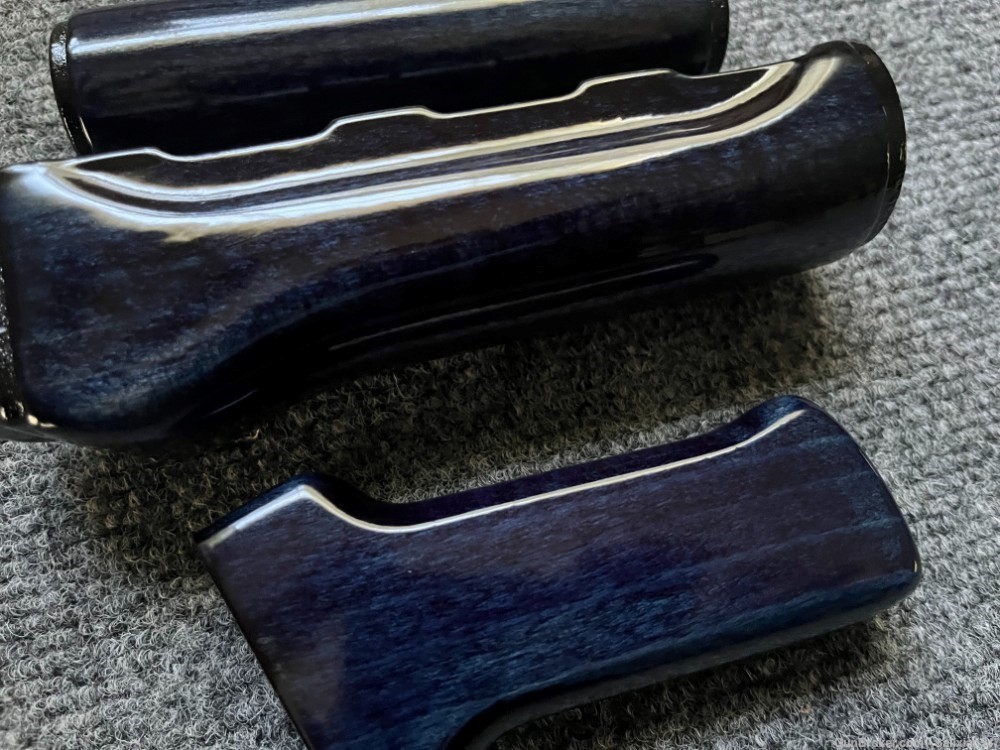 Yugo M85 / M92 Sapphire Blue Solid Wood Guard Set + Pistol Grip-img-1