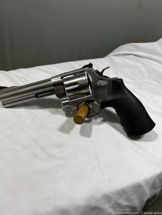 Smith and Wesson 629-6 .44mag-img-5