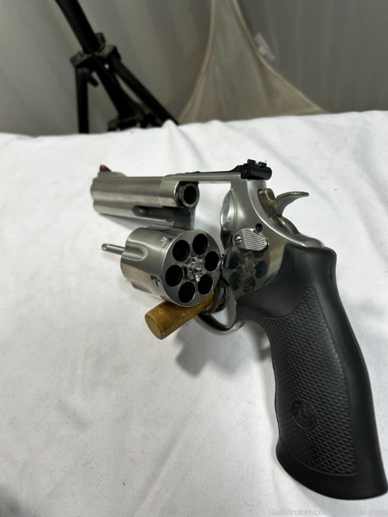 Smith and Wesson 629-6 .44mag-img-6