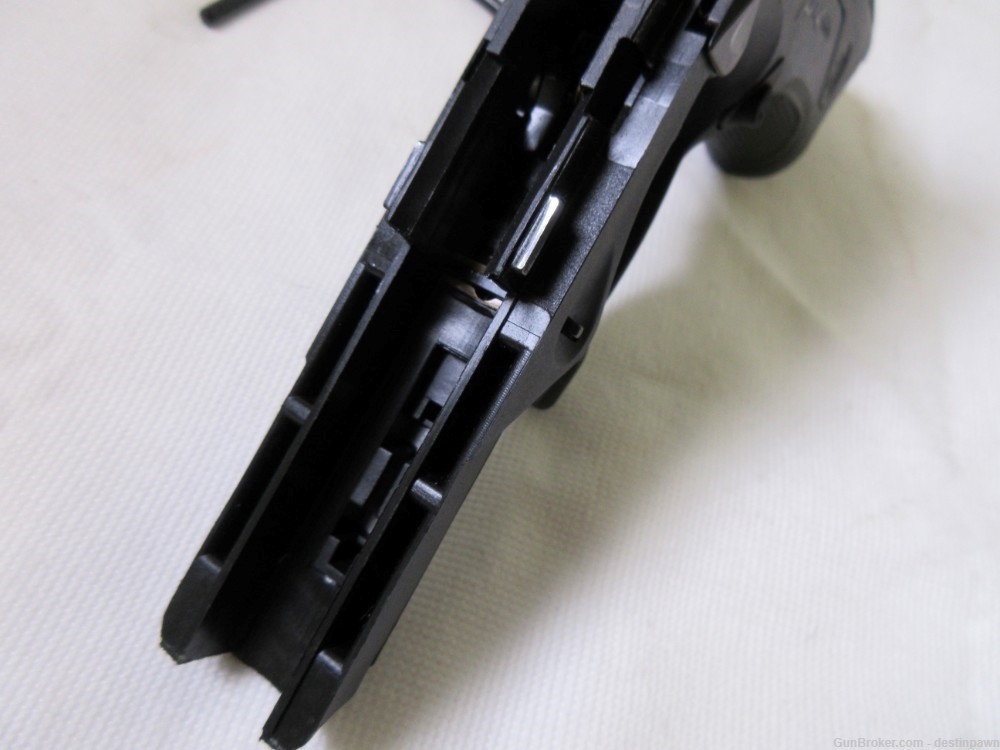 Beretta Px4 Storm Pistol .40 S&W-img-19