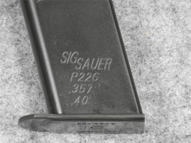 SIG SAUER P226 FACTORY 40S&W 12rd  MAG-226-43-12-img-4