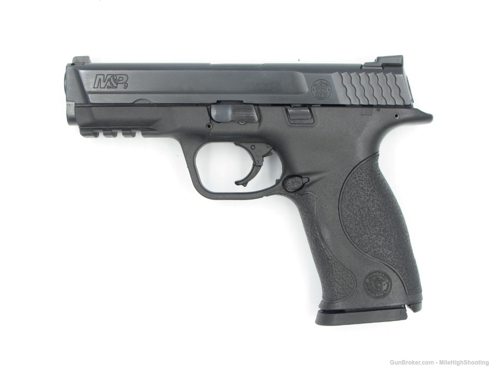 Police Trade-In: Smith & Wesson M&P9 4.25" 9mm 3-Dot Sights 309301-img-3