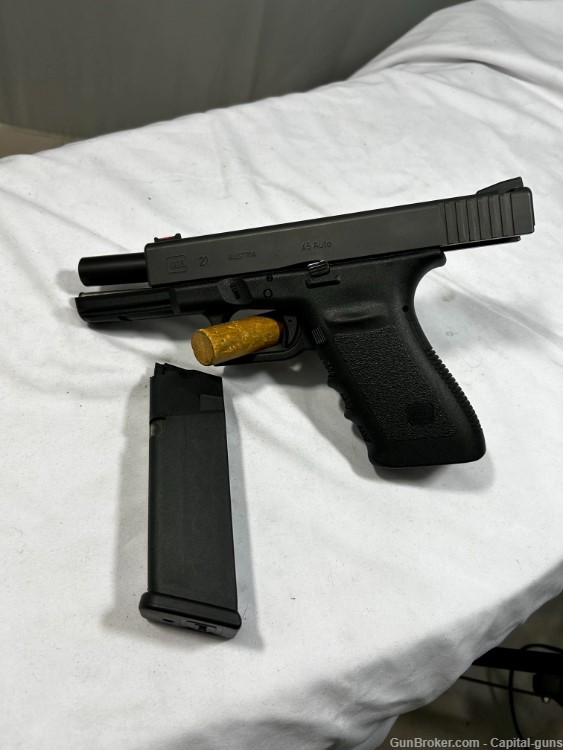 Glock 21 .45 with BOX and PAPERS-img-7