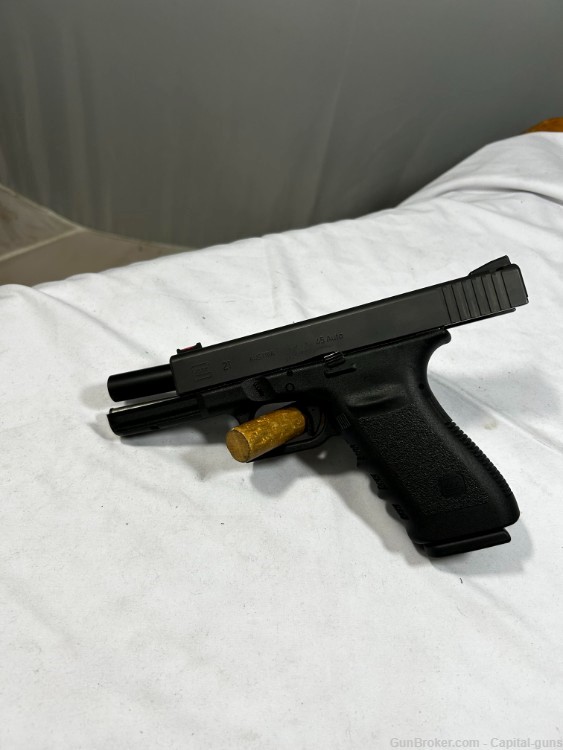 Glock 21 .45 with BOX and PAPERS-img-4