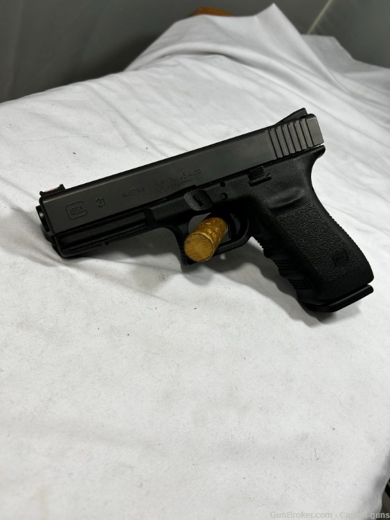 Glock 21 .45 with BOX and PAPERS-img-3