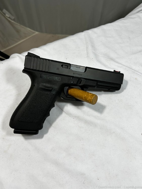 Glock 21 .45 with BOX and PAPERS-img-1