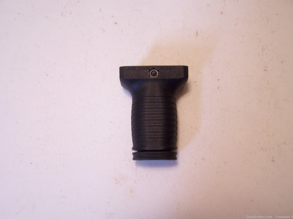 AR Foward Grip-img-0