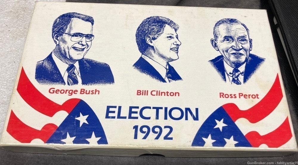 1992 Bush- Perot-Clinton collectible 4 blade pocket knife / buttons-img-4