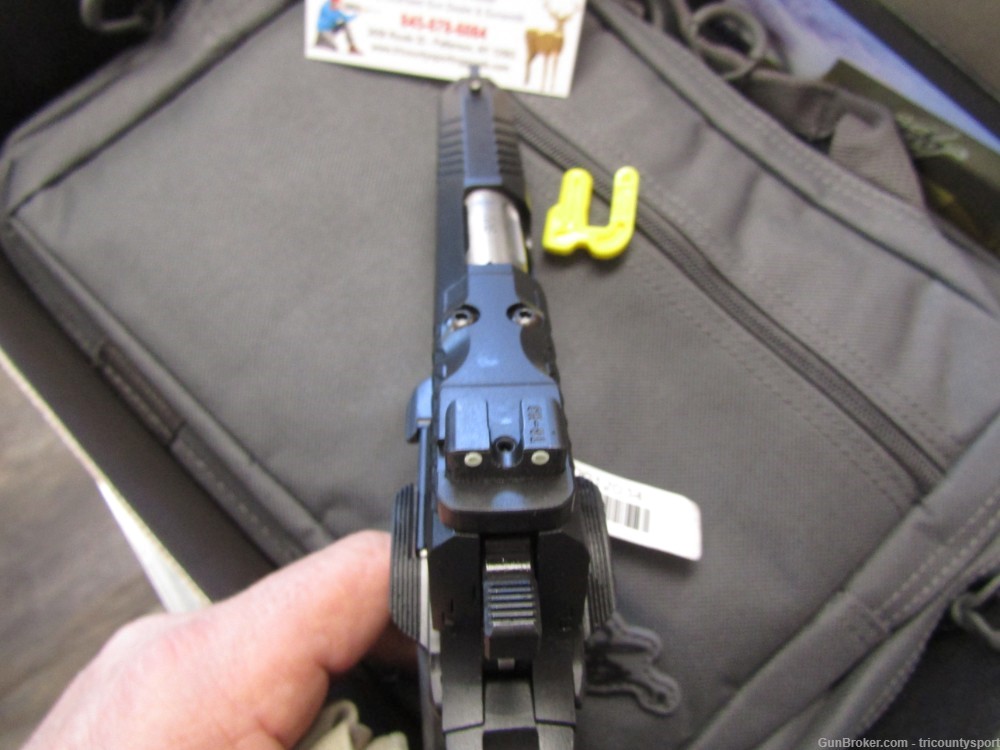 Kimber KDS9c Rail 9mm 4.09" Bbl Optics Ready Gray/Black 10rd Pistol w/3-Dot-img-5
