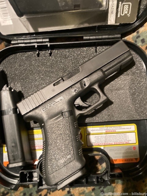 GLOCK G21 21 45 Auto  3 13rd mags 3rd Gen -img-1