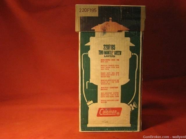 1970 Coleman Lantern 220F195 7-70 Sunshine of The Night Box Manual-img-10