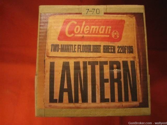 1970 Coleman Lantern 220F195 7-70 Sunshine of The Night Box Manual-img-15