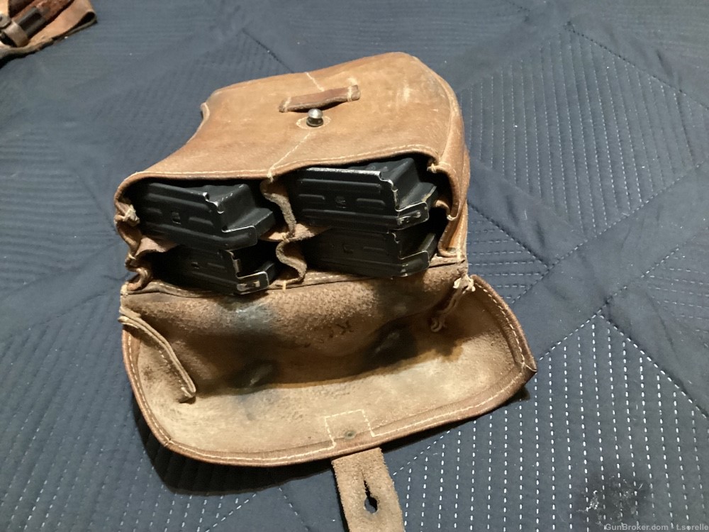 VZ 58 pouch with 4 - 30 round mags.-img-1