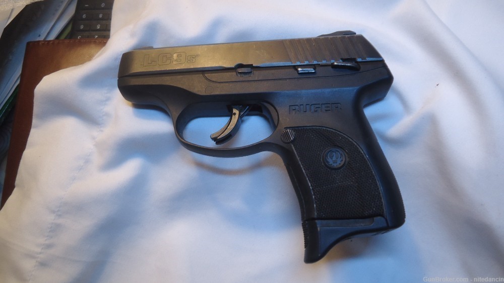 Ruger LC9S 9mm pistol-img-0