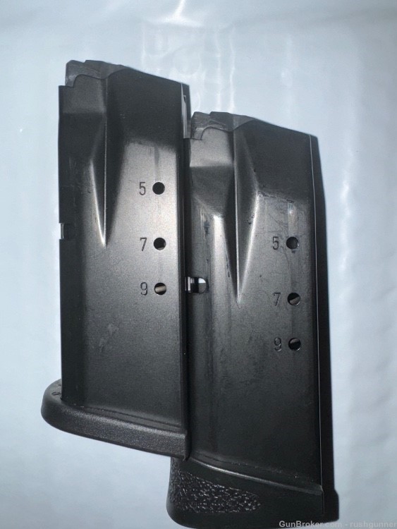 Smith & Wesson S&W M&P Compact 40 S&W 10 Round Factory Magazine-img-2
