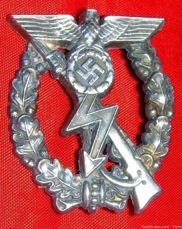 Third Reich Germany WWII era. German Badge REPRODUCTION.-img-0