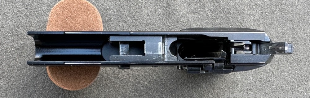 Sig Sauer P220 .45 ACP, All German-Made Gun, 1990s-img-32