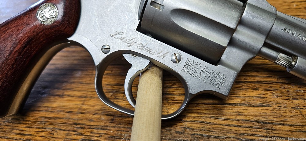 Smith & Wesson M60-7, Lady Smith, .38Spl-img-10