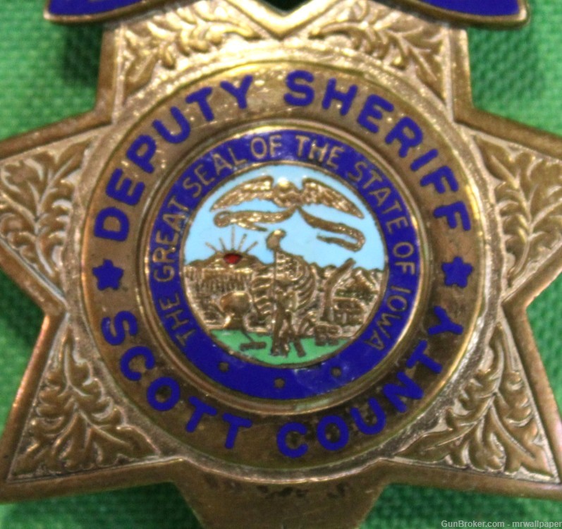 Obsolete Lieutenant Scott County Iowa Deputy Sheriff Police Law Badge Z10-img-1