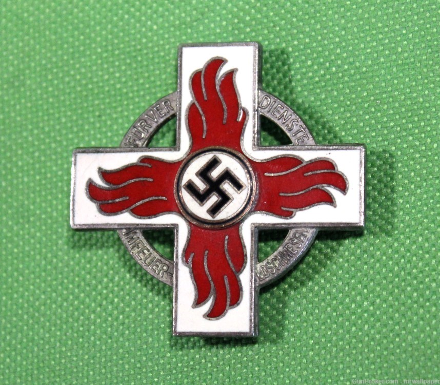 German WWII 1st Class Fire Brigade Decoration Badge ZE-img-0