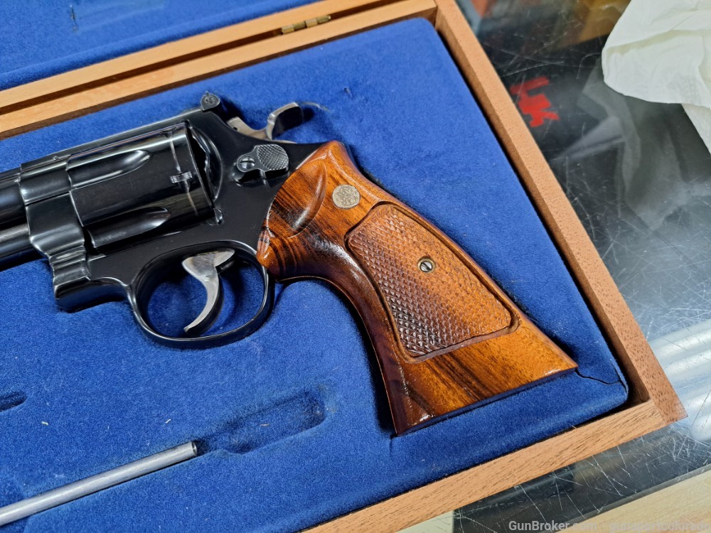 Smith & Wesson 29-2 6.5" 44 Mag, With Presentation Case-img-5