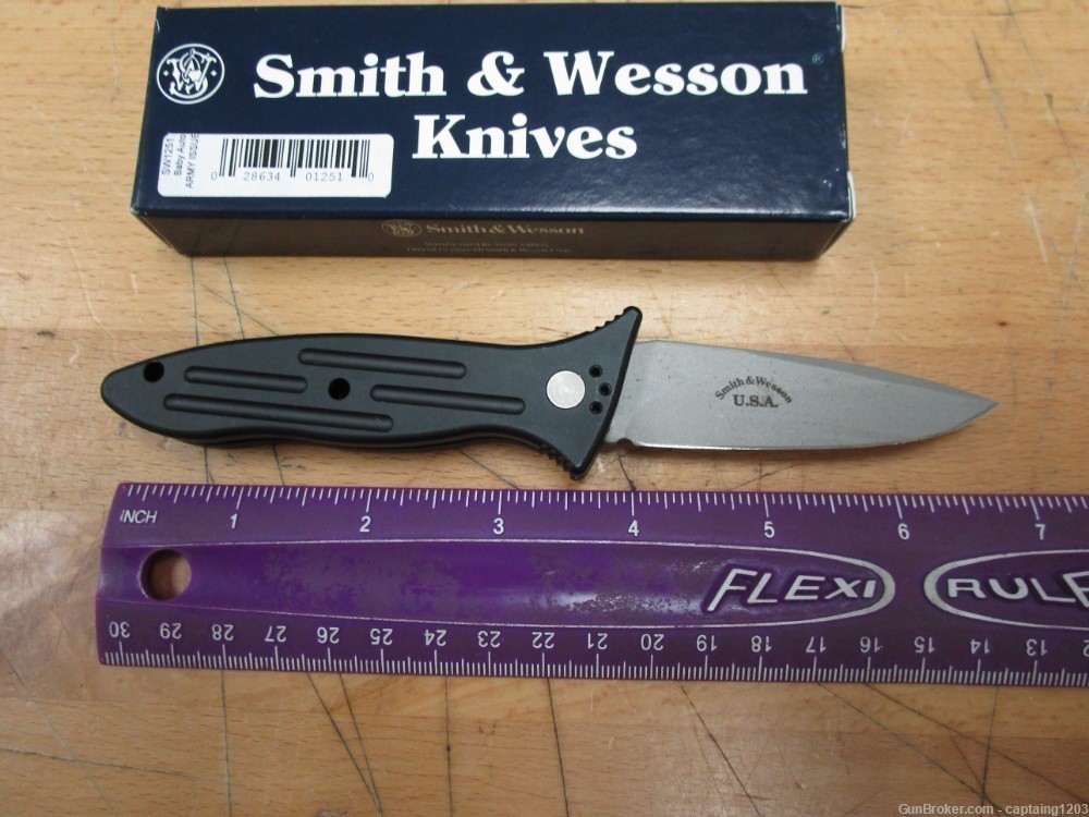 Smith & Wesson Automatic Knife, 2.75" Spear Point Blade (SW1251)-USA!-No Cl-img-1