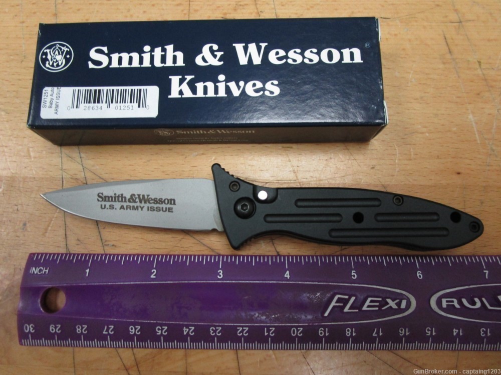Smith & Wesson Automatic Knife, 2.75" Spear Point Blade (SW1251)-USA!-No Cl-img-0