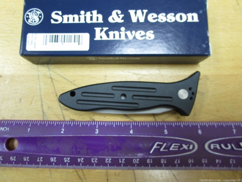 Smith & Wesson Automatic Knife, 2.75" Spear Point Blade (SW1251)-USA!-No Cl-img-5