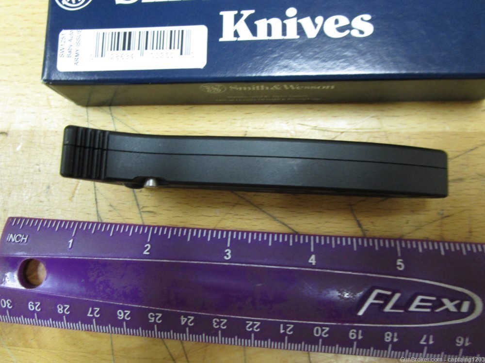 Smith & Wesson Automatic Knife, 2.75" Spear Point Blade (SW1251)-USA!-No Cl-img-7