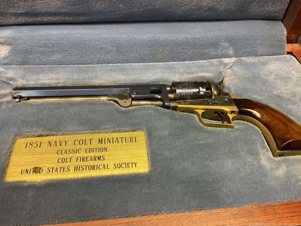 Colt 1851 Navy & Peacemaker miniatures no. 1 & no. 3 pair lot-img-3