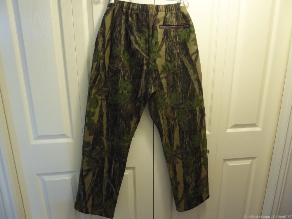CABELAS CAMO PANTS - MADE IN THE USA! Size Large Regular Quiet Hunting Pant-img-1