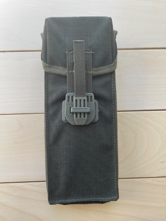Uzi IMI Action Arms Double Mag Pouch with (2) 32 rd 9 mm Uzi Carbine Mags-img-0