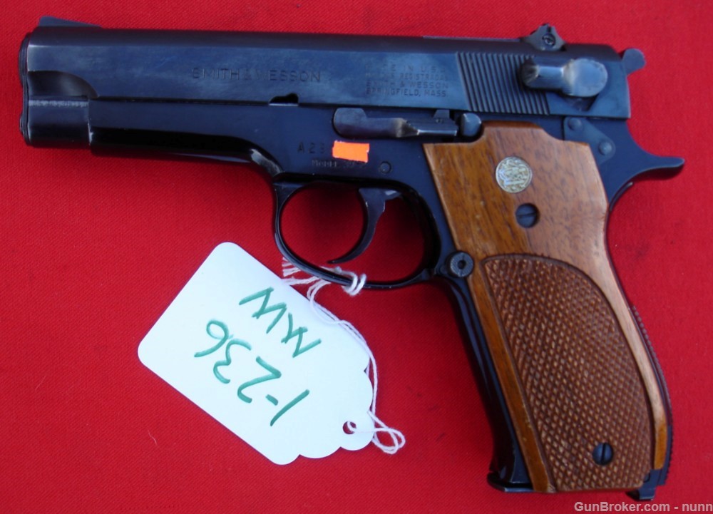 Smith & Wesson 39-2 9mm (9X19) Pistol, Made In 1975 Or 1976, No Box MW-img-1