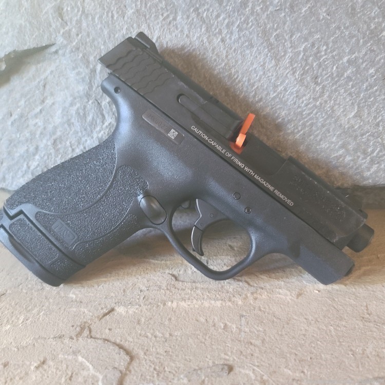 Smith & Wesson M&P SHIELD 9 MM 11808-img-1