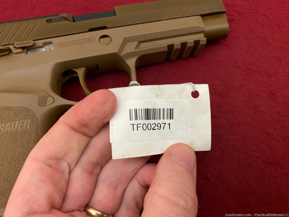 Near Mint in box US Army Sig Sauer M17 Surplus 9mm w/ FOIA Letter-img-42