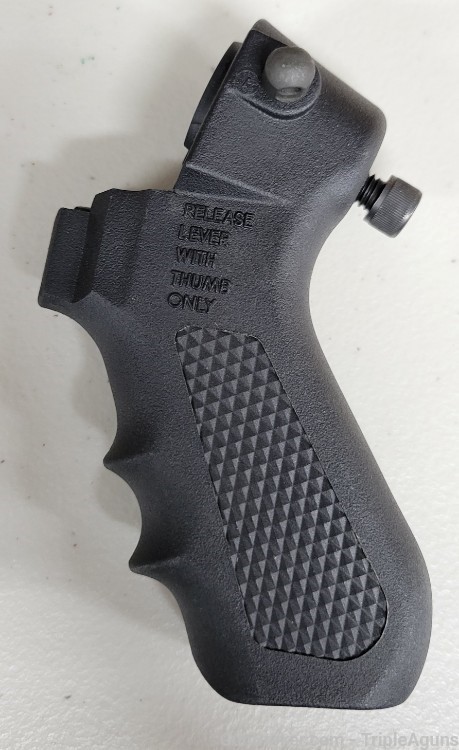 Mossberg 500 590 12ga factory pistol grip with screw used-img-0