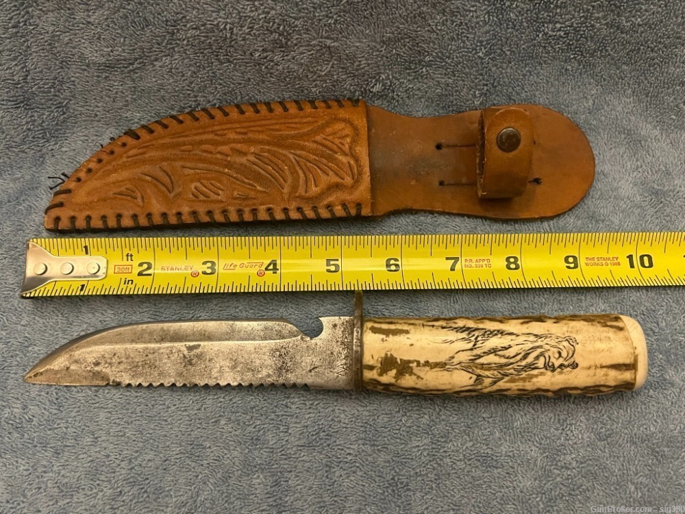 VINTAGE HUNTING KNIFE WITH CUSTOM BONE CARVED SCRIMSHAW BEAR HANDLE W/ SCAB-img-2