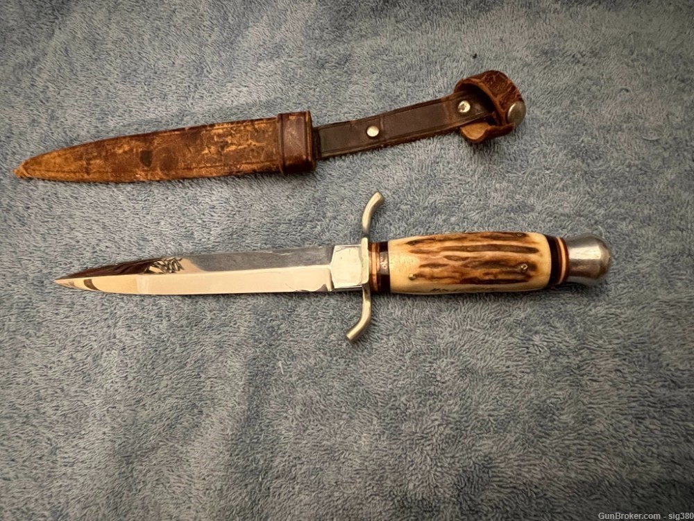 VINTAGE CUSTOM ROSTFRIE HUNTING KNIFE WITH CARVED STAG HANDLE W/ SCABBARD-img-5