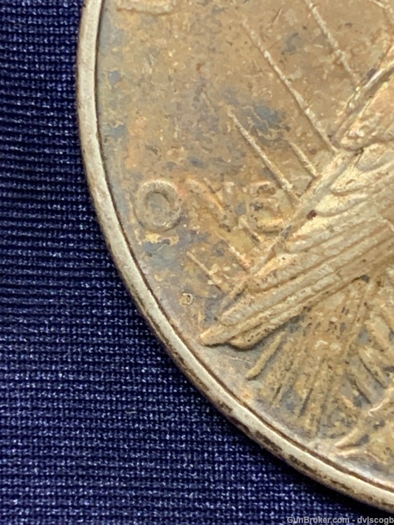 1923-D Peace Dollar - Golden Brown AU+ details -img-4