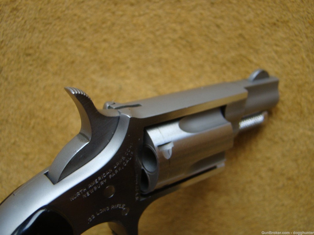 North American NAA Mini Revolver 22 newbury park -img-2