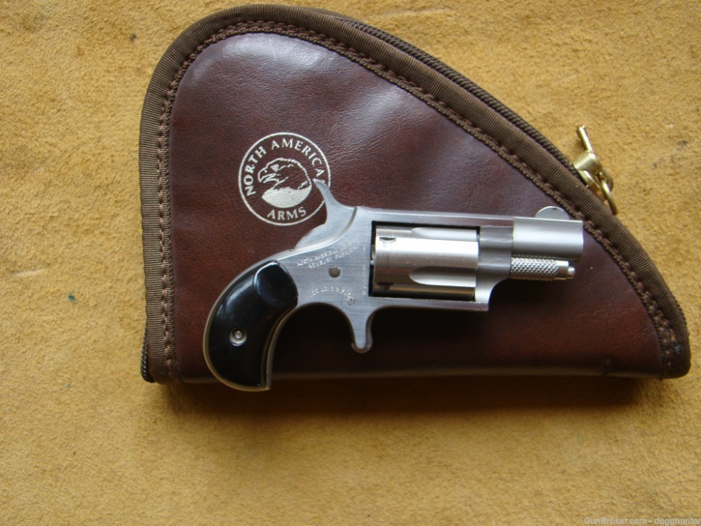 North American NAA Mini Revolver 22 newbury park -img-4