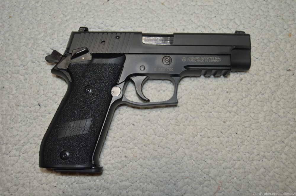SUPER RARE Sig Sauer P220 SINGLE ACTION ONLY 45 ACP Rail and Night Sights -img-2