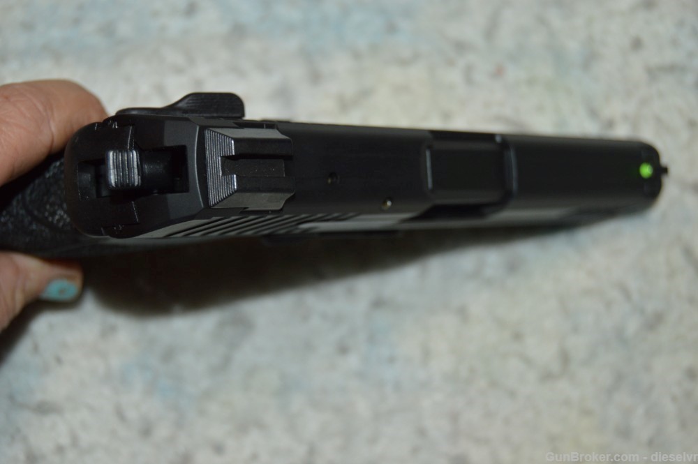 LNIB Heckler & Koch HK45 Variant 1 45ACP 2 Factory Mags-img-10