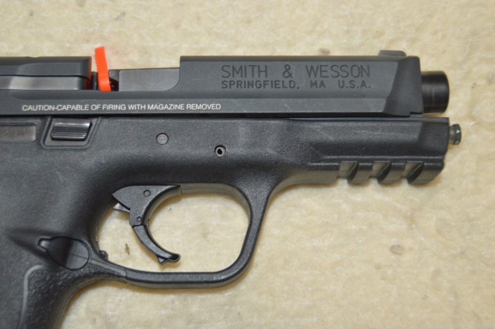 COMPLETE IN BOX Smith & Wesson M&P 9mm 18 Shot 2 Mags -img-6