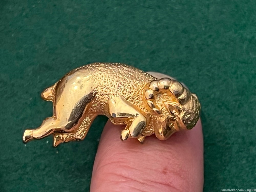 VINTAGE LOS ANGELES RAMS GOLD PLATED  CUFFLINKS, MARKED OKR 68-img-6