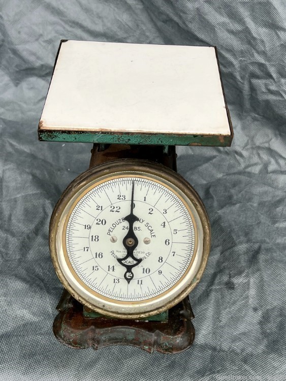 ANTIQUE 1903 PELOUZE SCALE & MFG. CO. 24LBS SCALE, WITH TILE-img-0