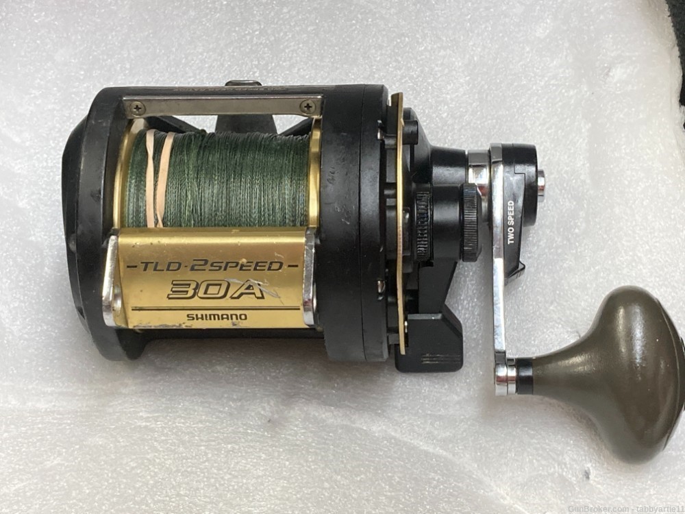 Shimano 30A fishing reel  used -img-0